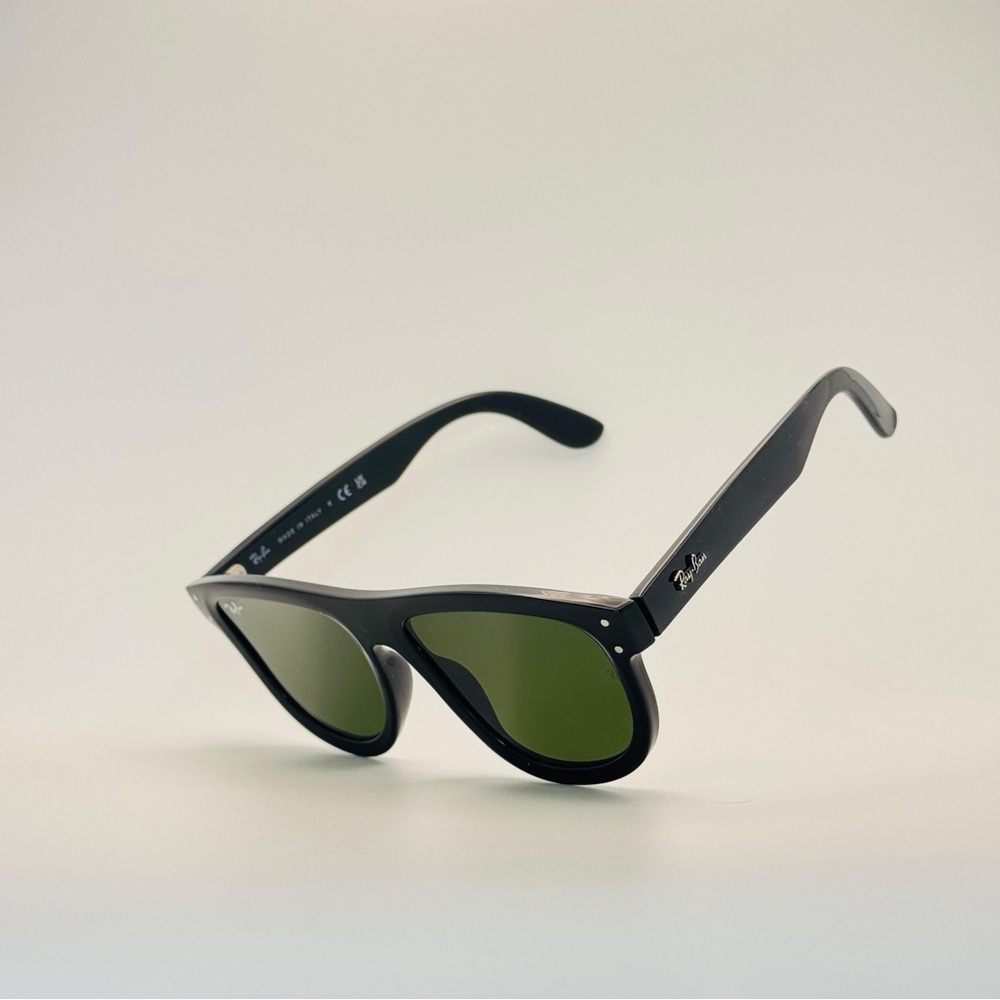 Ray-Ban Black Sunglasses with Green Lenses